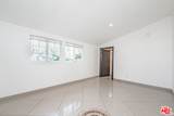 20746 Clarendon St - Photo 23