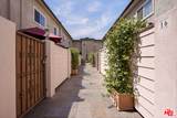 6525 Woodman Ave - Photo 26