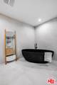 10352 Riverside Dr - Photo 29