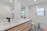 19602 Hamlin St - Photo 23