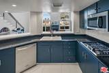 1160 Granville Ave - Photo 4