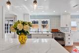 8818 Rosewood Ave - Photo 8