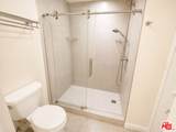 5009 Woodman Ave - Photo 14