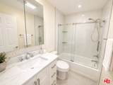 5009 Woodman Ave - Photo 17