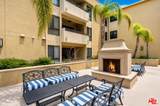 5009 Woodman Ave - Photo 18