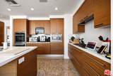 900 Olympic Blvd - Photo 25