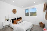 945 Oxford Ave - Photo 11