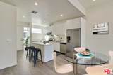 1040 Mariposa Ave - Photo 9
