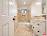 834 Lincoln Blvd - Photo 12