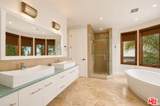 1126 Yale St - Photo 13