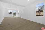 934 Mott St - Photo 31