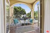 918 Wooster St - Photo 11