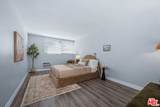 530 Barrington Ave - Photo 15