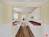 20911 Vose St - Photo 18