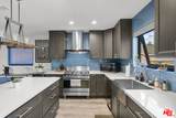 2724 Harcourt Ave - Photo 7