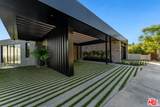 9056 St Ives Dr - Photo 3