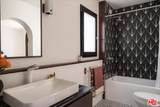 2551 Glendower Ave - Photo 30