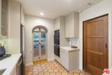 445 Sweetzer Ave - Photo 21