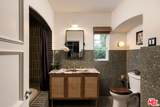 8855 St Ives Dr - Photo 24