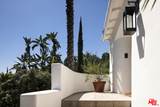 8855 St Ives Dr - Photo 3