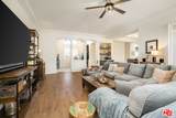 8 Dickens Ct - Photo 14