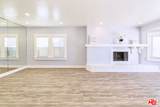 1836 The Strand - Photo 17