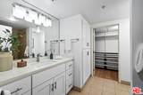 13700 Marina Pointe Dr - Photo 25