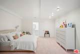 1345 Hayworth Ave - Photo 24