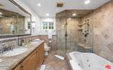 711 Huntley Dr - Photo 17