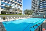 2222 Avenue Of The Stars - Photo 33