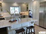 2071 Raymond Ave - Photo 18
