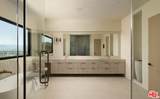 16401 Mulholland Dr - Photo 44