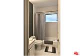 1145 Larrabee St - Photo 3