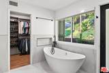 4118 Oak Hollow Rd - Photo 37