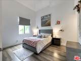 4477 Woodman Ave - Photo 18