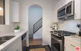 828 Hudson Ave - Photo 6