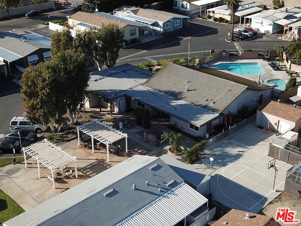 200 Grand Avenue - Photo 1