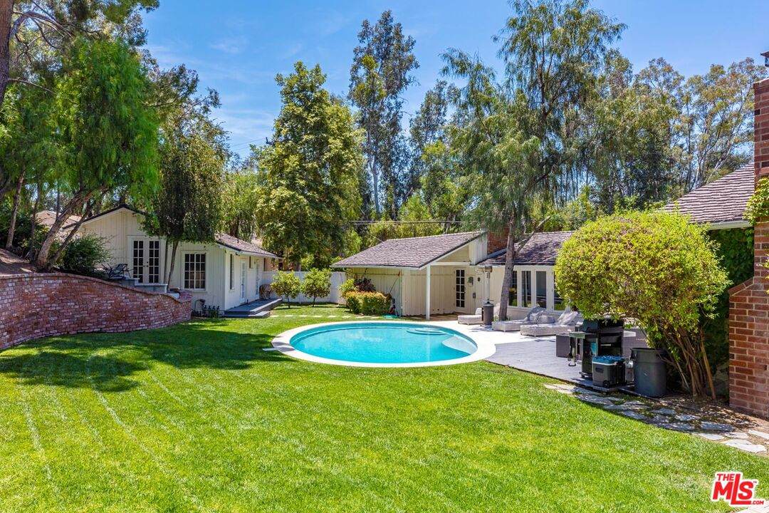 5840 Round Meadow Rd - Photo 1