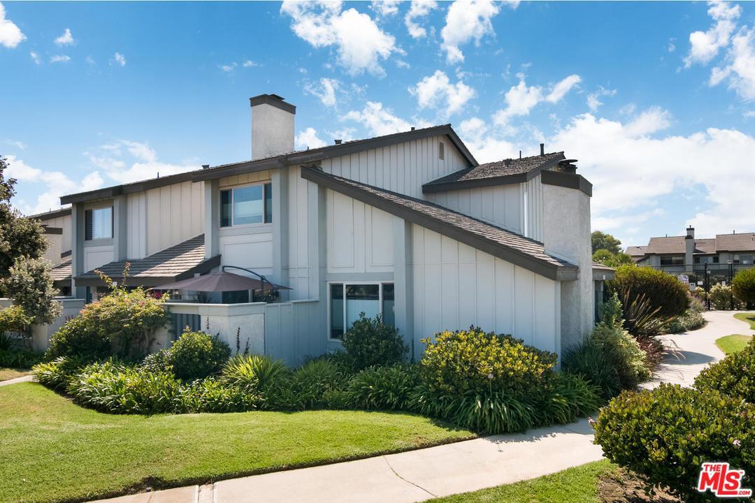 3201 Harbor Blvd - Photo 1