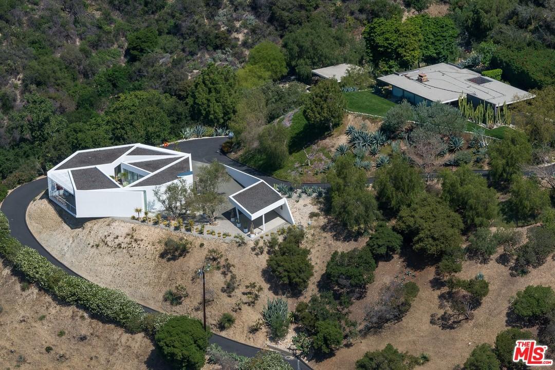 3947 Markridge Road - Photo 1