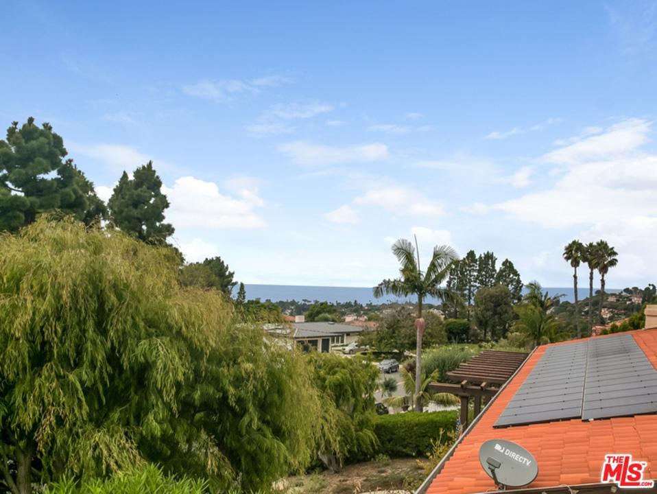 2827 Via Victoria - Photo 1