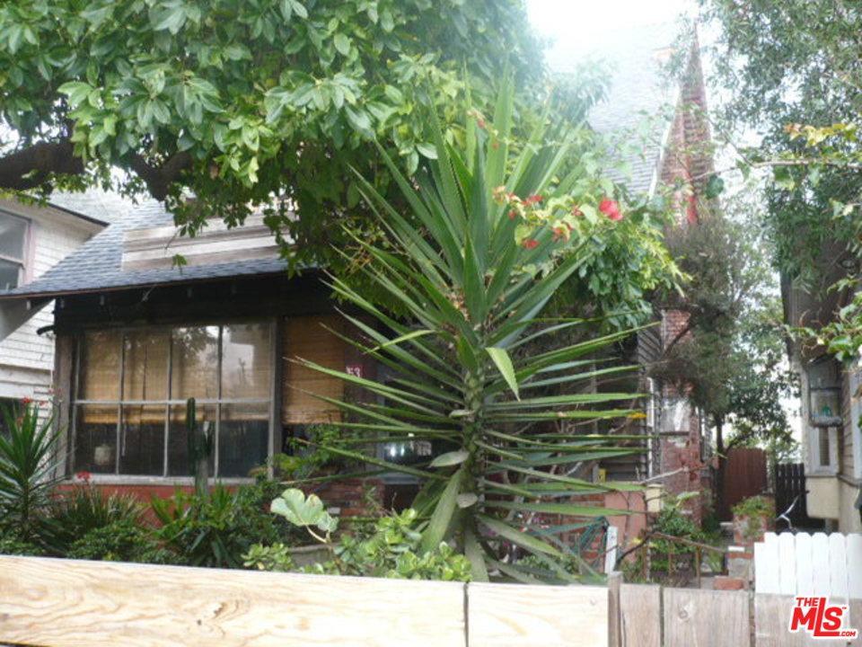 53 Dudley Avenue - Photo 1