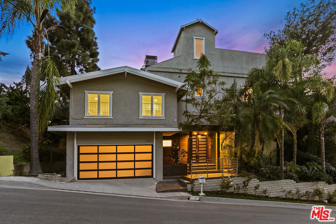 7546 Devista Drive - Photo 1