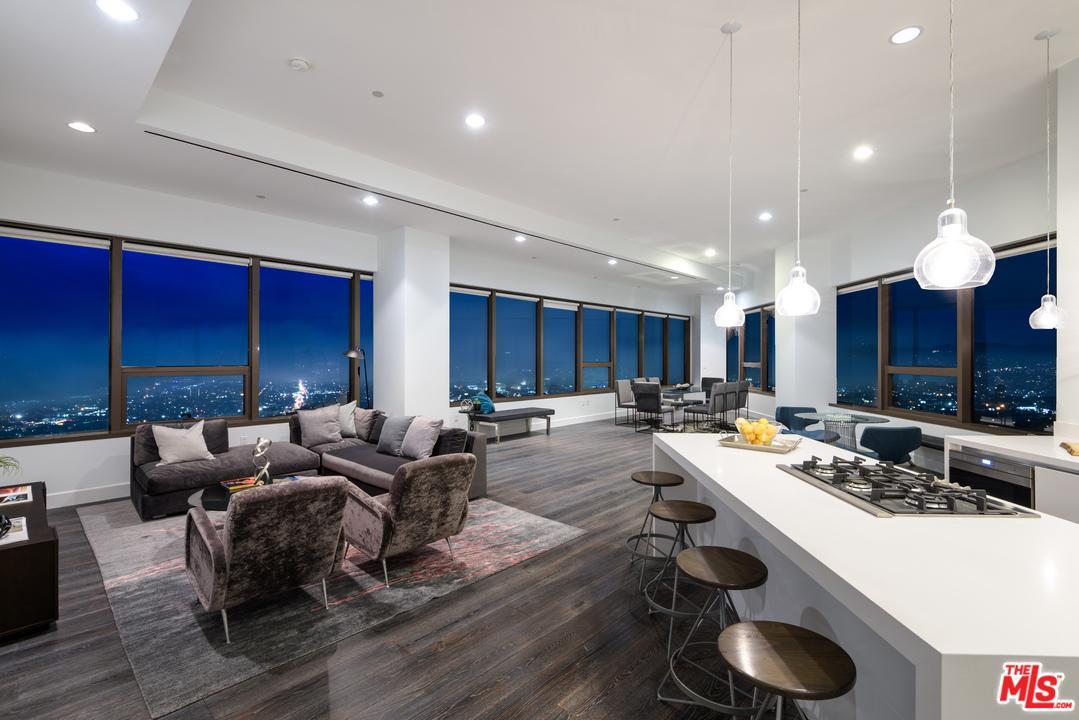 1100 Wilshire Boulevard - Photo 1