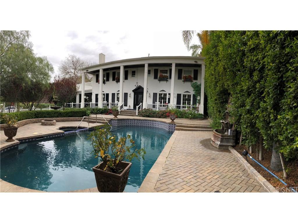 4725 Rubio Avenue - Photo 1
