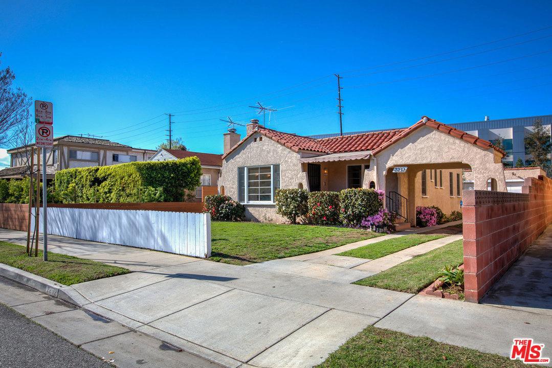 2232 20TH Street - Photo 1