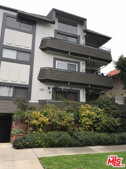 1131 12TH Street - Photo 1