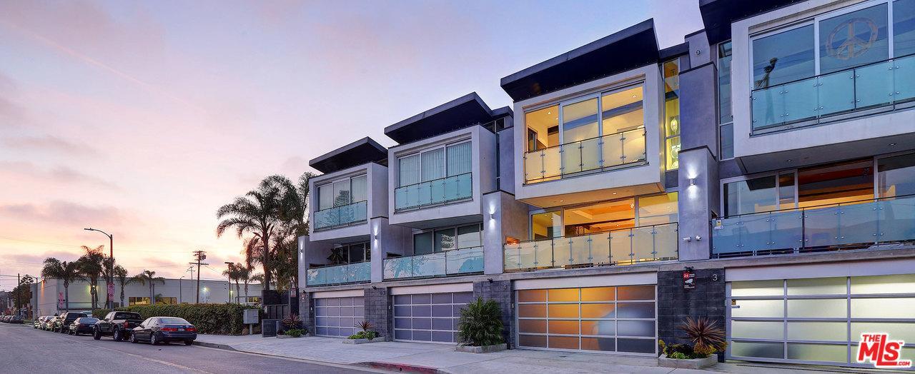 351 Sunset Avenue - Photo 1