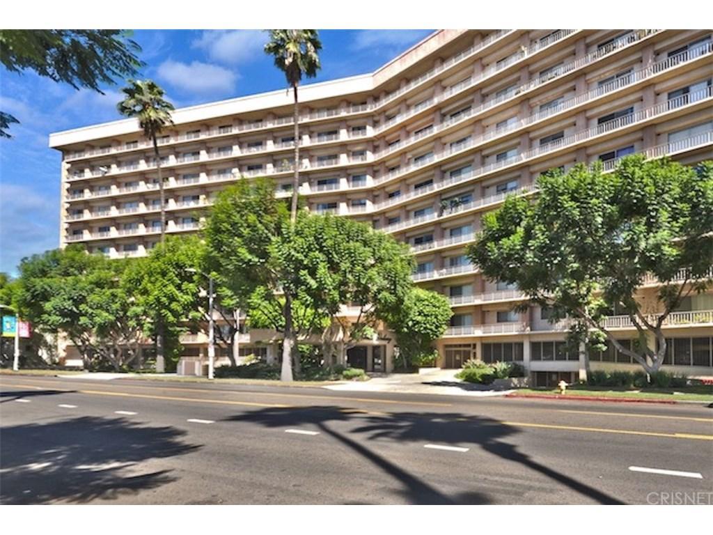 100 Doheny Drive - Photo 1