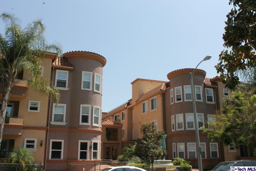 414 Valencia Avenue - Photo 1